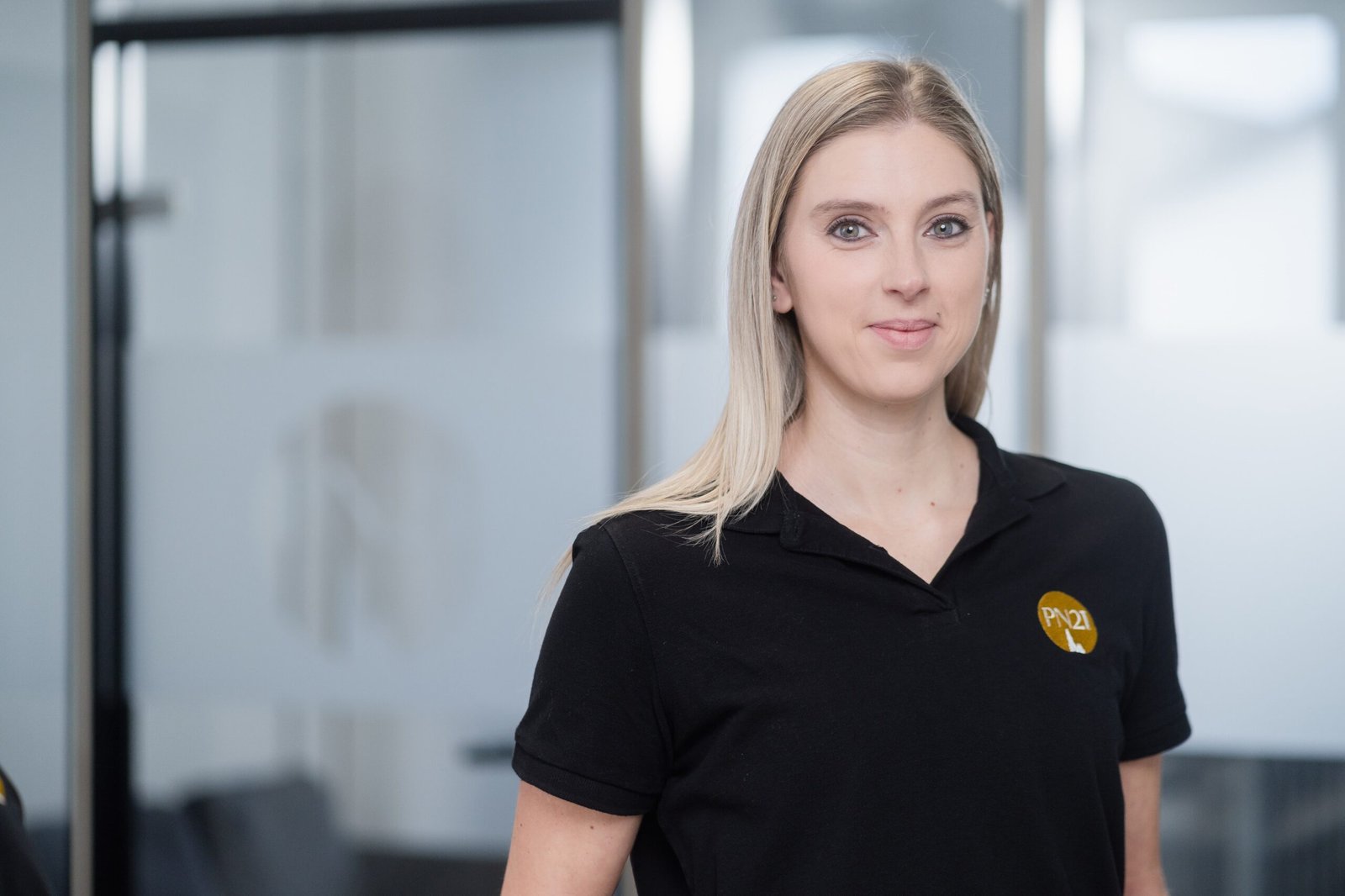 Diana arbeitet im Backoffice von PN21.